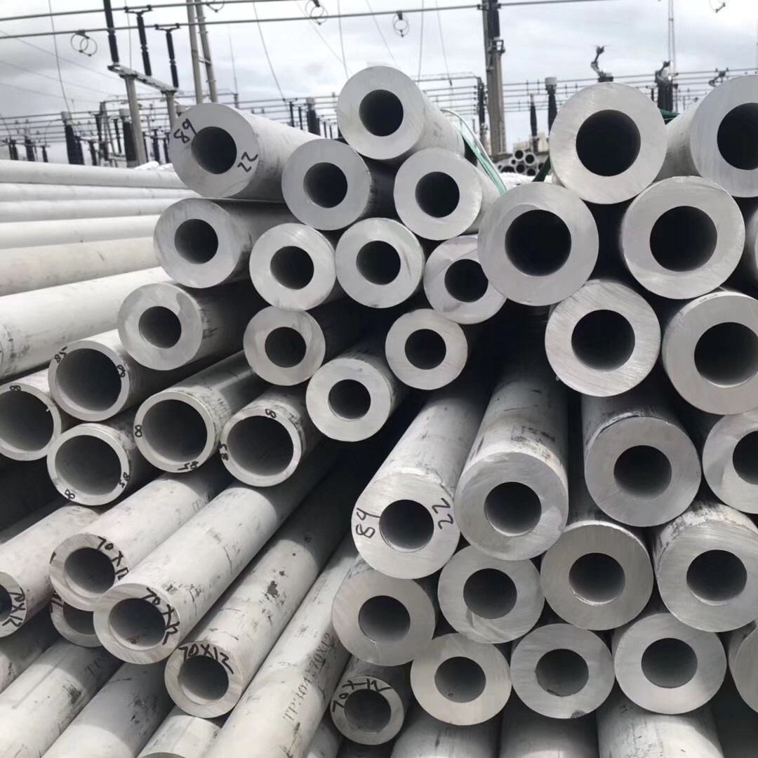 Hot Rolled 4K BA 317 321 Stainless Steel Round Pipe High Ductility BS DIN